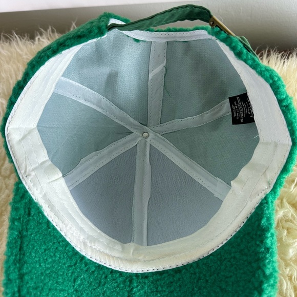 NWT Do Everything In Love Solid Sherpa Baseball Cap Kelly Green - Picture 7 of 8